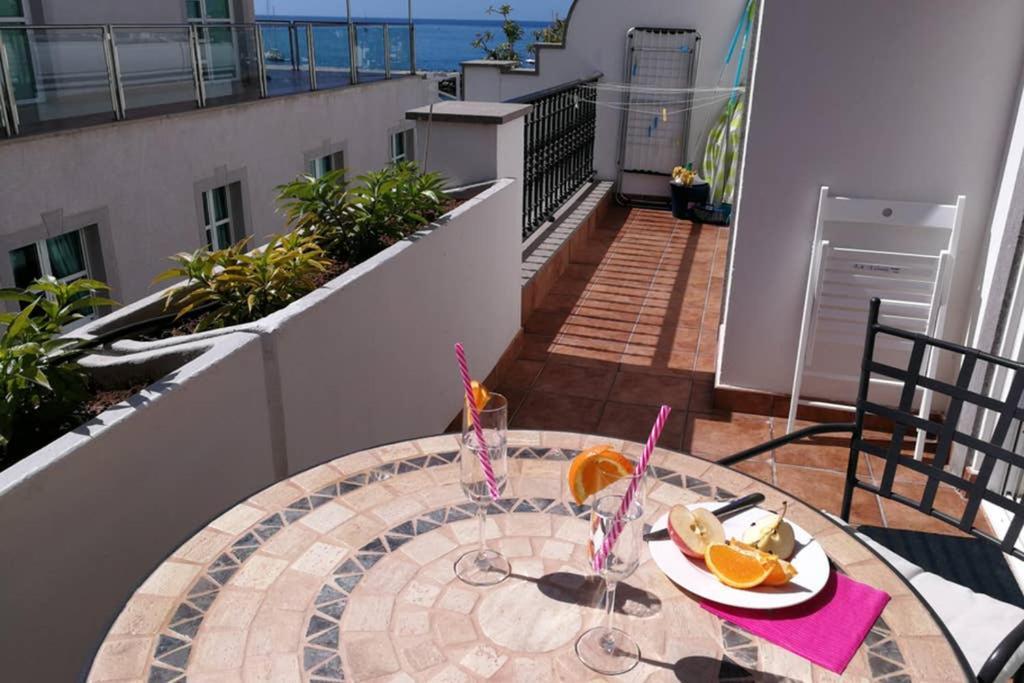 Schoene Wohnung Direkt Am Meer Mit Meerblick, Wlan Puerto De Mogan Exteriör bild